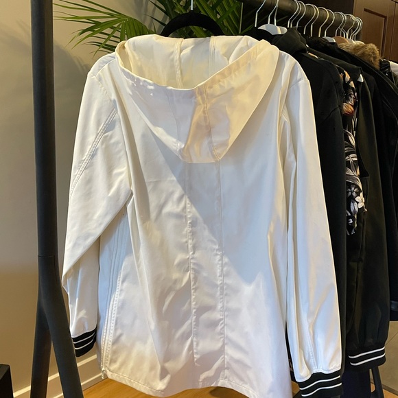 Zanerobe Rain jacket size M - Picture 2 of 4